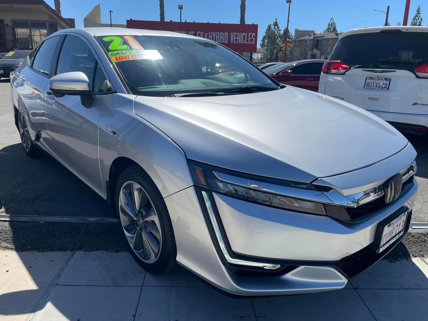2021 SILVER /BLACK Honda Clarity Plug-In Hybrid (JHMZC5F14MC) with an 1.5L L4 DOHC 16V HYBRID engine, CVT transmission, located at 744 E Miner Ave, Stockton, CA, 95202, (209) 944-5770, 37.956863, -121.282082 - Photo#0